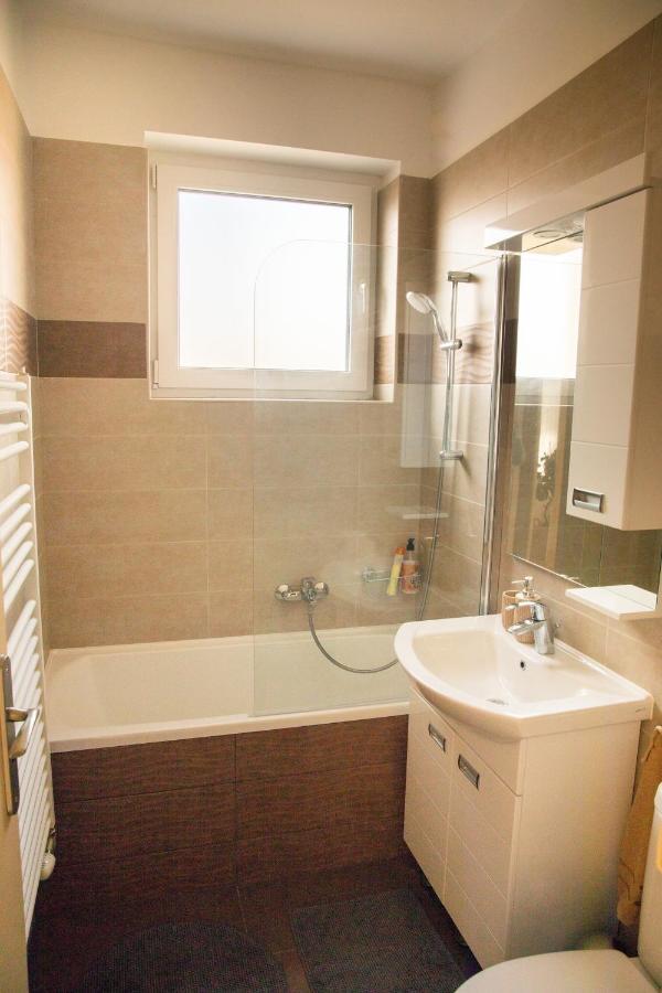 Firpo Apartman Eger Exterior photo